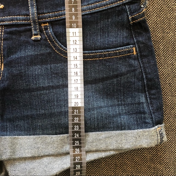 Hollister short-short dark denim jean shorts W27 - Picture 3 of 9
